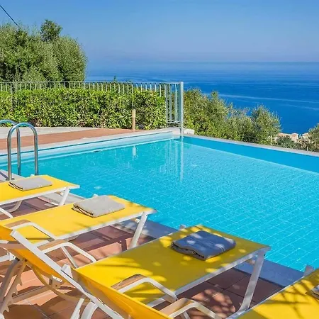 Aliki Skala Vila *